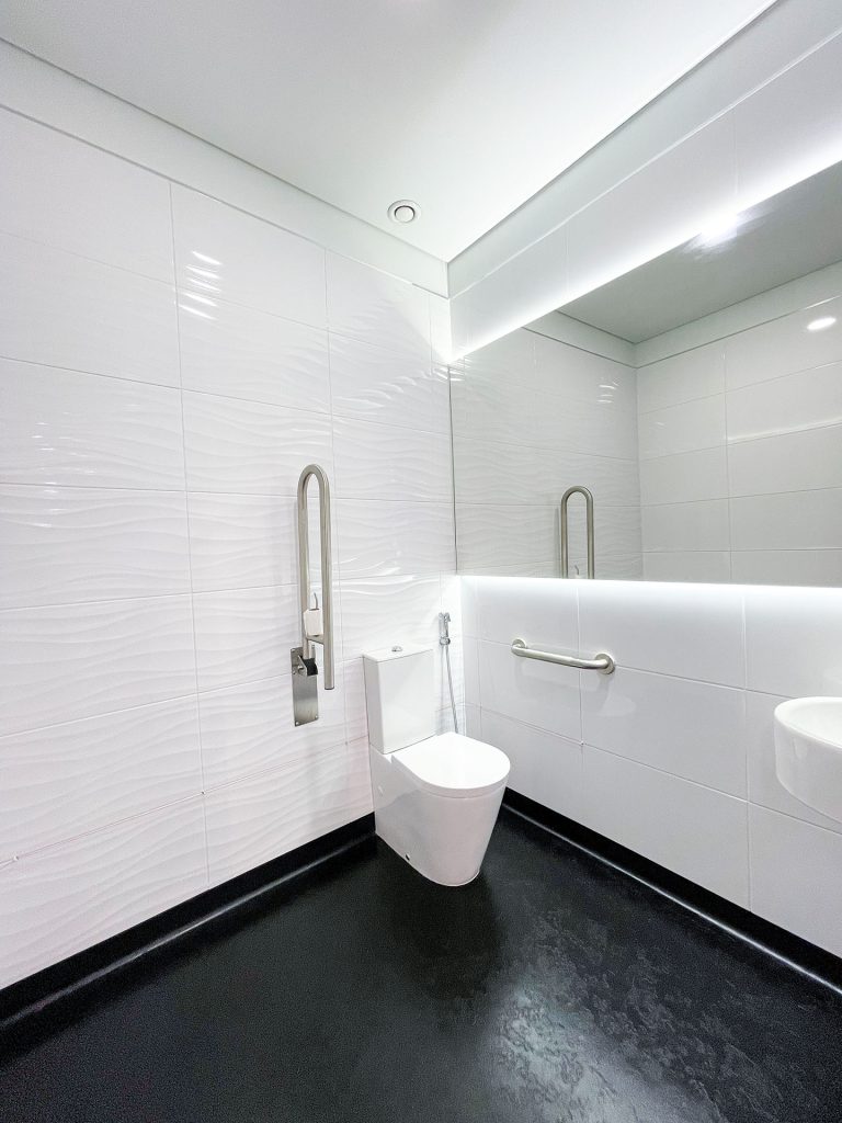 construção clinica dentaria em matosinhos - design interiores wc deficientes