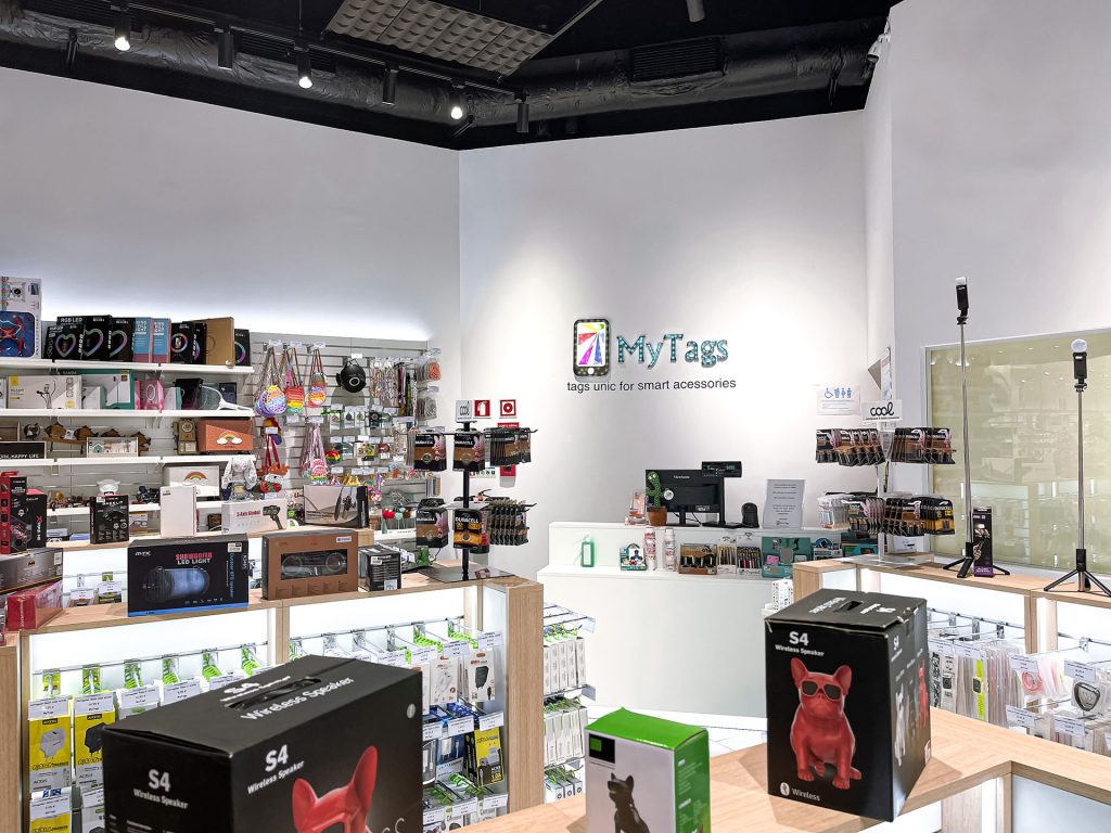 projeto para remodelação de loja de acessórios eletrônicos no Leiria Shopping